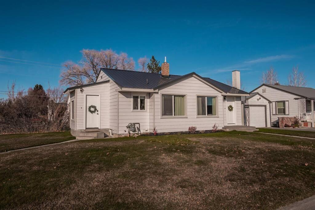 Professionally Designed Central Idaho Falls Home - 4 Bed 2 Bath Экстерьер фото